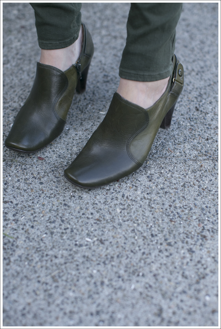 blogGreen Black Orchid Boots Cream StyleMint-4