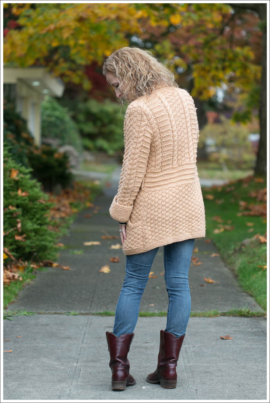 Blog Chunky Vintage Sweater StyleMint Goldsign Frye-6