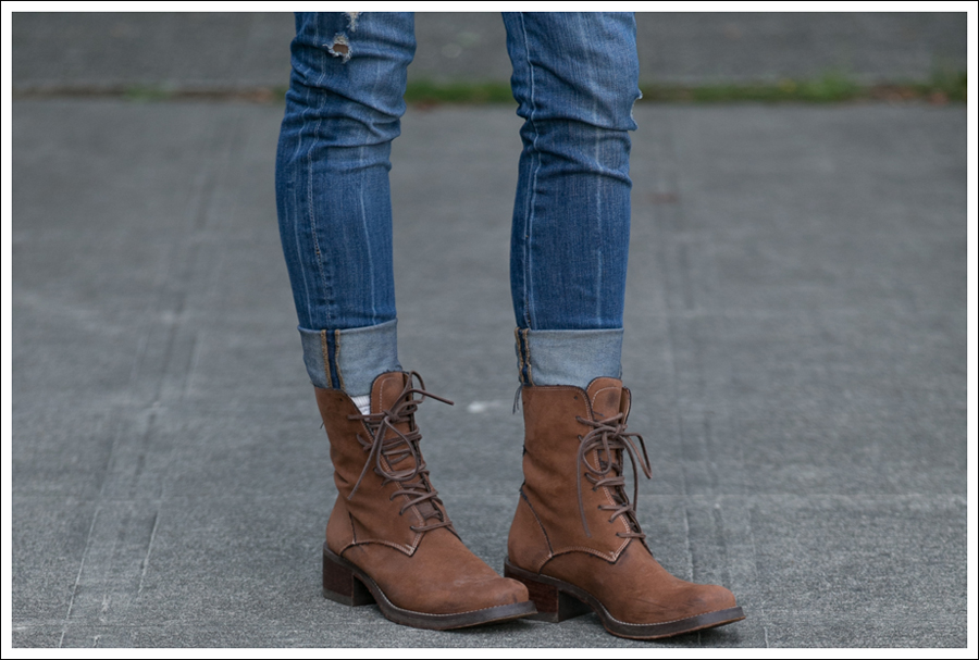 Blog Cream J Crew Sweater Destroyed Blank Lace up Boots-3