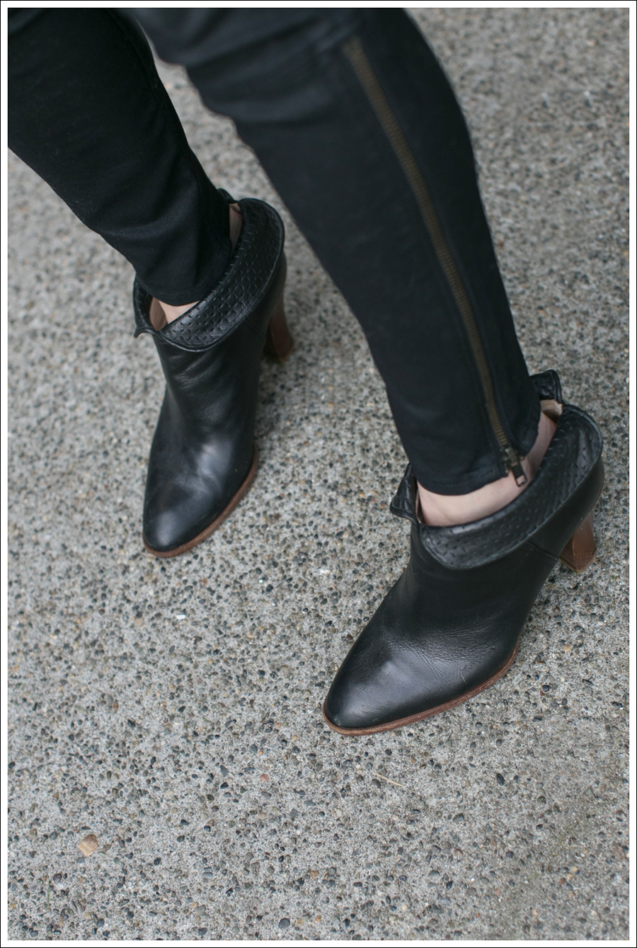 Blog J Brand Agnes Coated HM Chunky Sweater-10