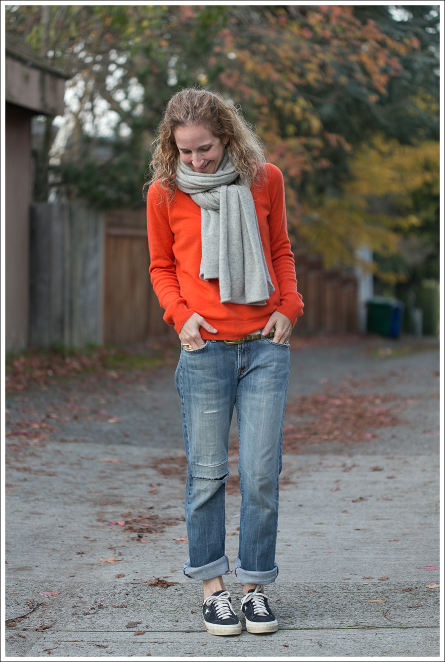 Blog Orange Stylemint Sweater 7FAM Converse-1