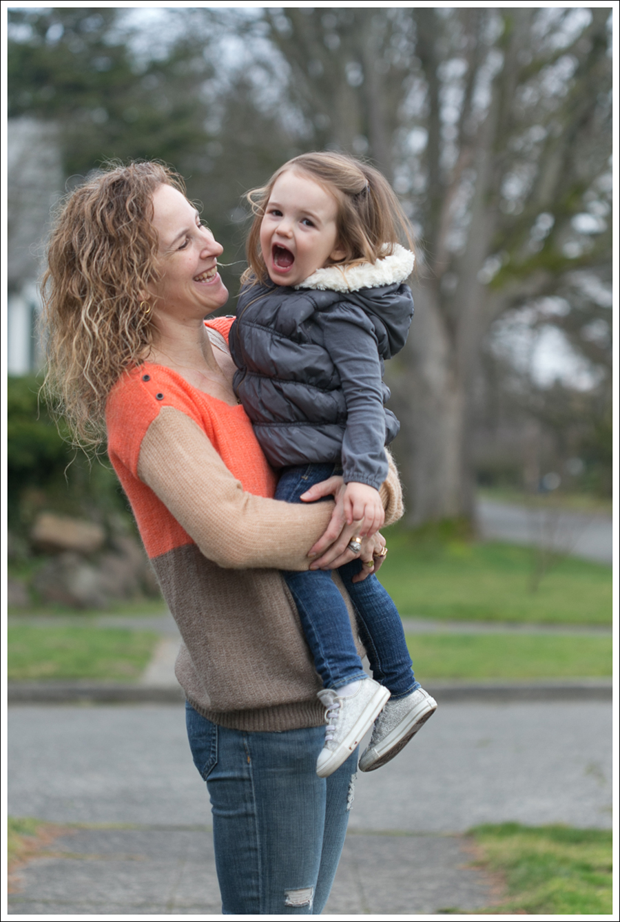 Blog Splendid Sweater DIY Destroyed Goldsign Superga-1