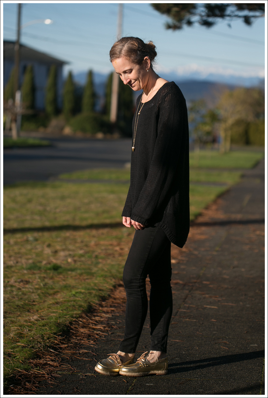 Blog HM Blank NYC Spray On BE D Gold Boat Shoes-4