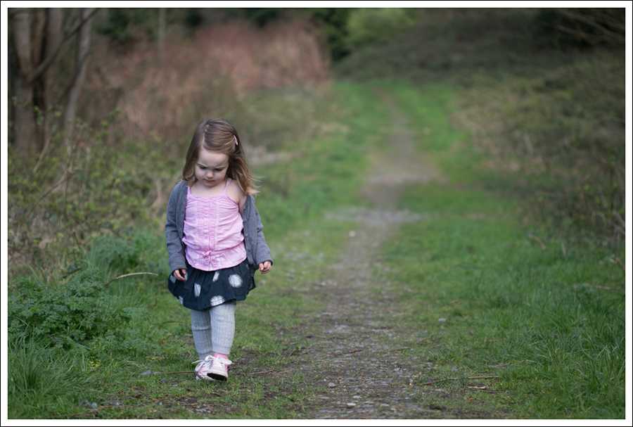 Blog Banana Republic Sweater Current Elliott Boyfriend Jeans Converse-14