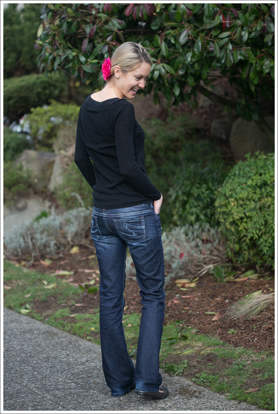 Blog Black Outfit with Flower-1