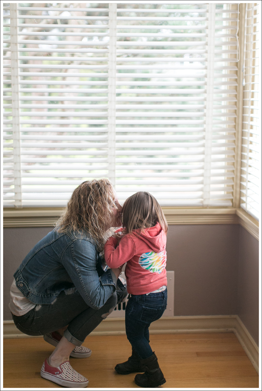 Blog Gap Jean Jacket Destroyed Levis Polkadot Vans-6