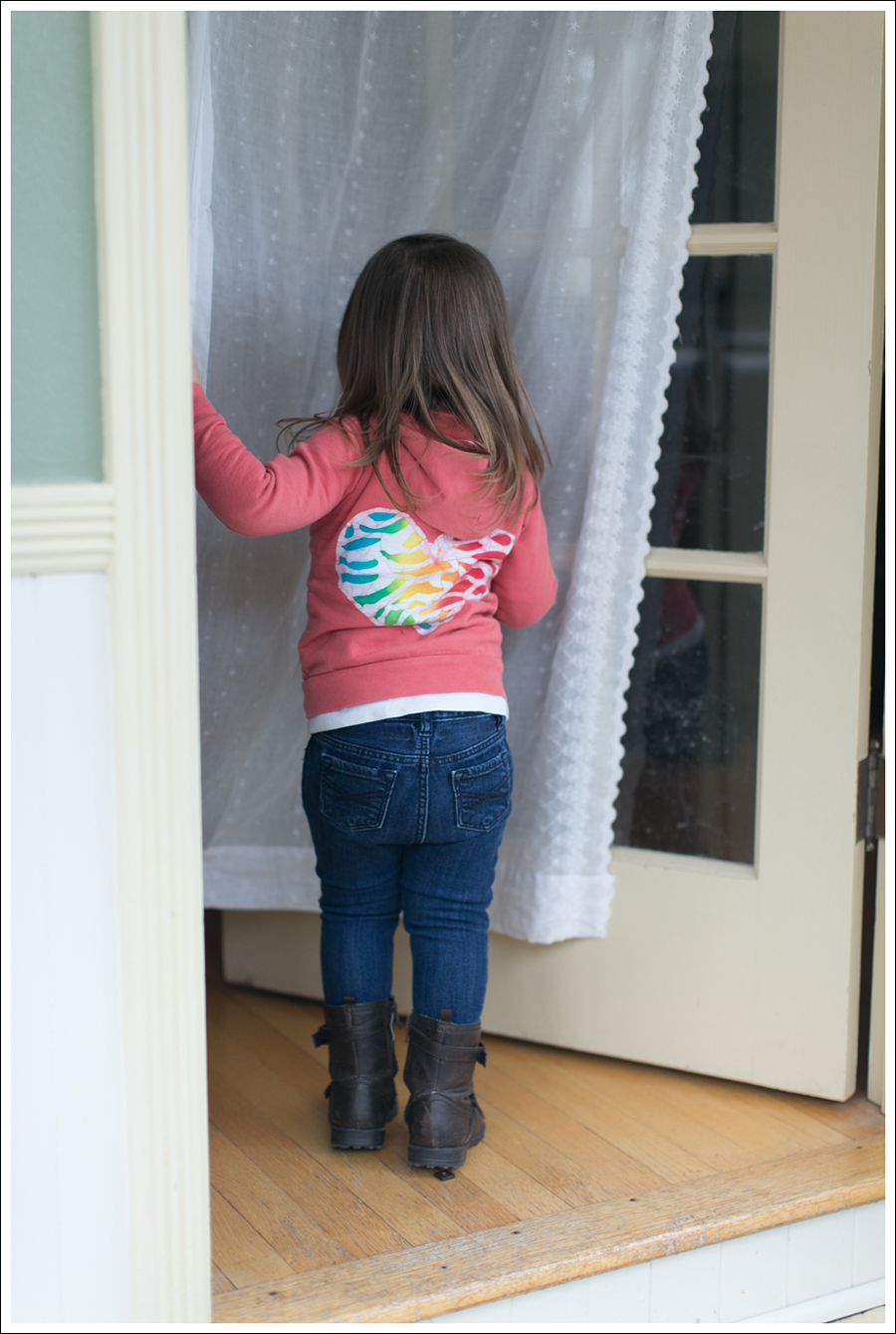 Blog Gap Jean Jacket Destroyed Levis Polkadot Vans-9