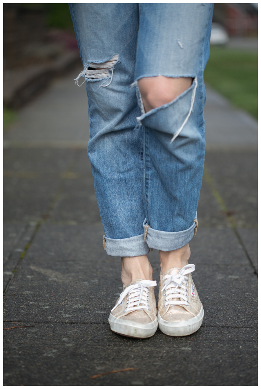 Blog HM Top J Brand Aiden Jeans Linea Pelle Belt Superga-3