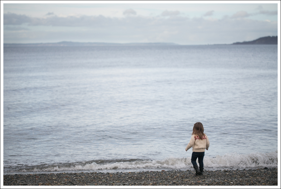 Blog Vince Sweater CoreyLynnCalter Top Goldsign Jeans Converse-10