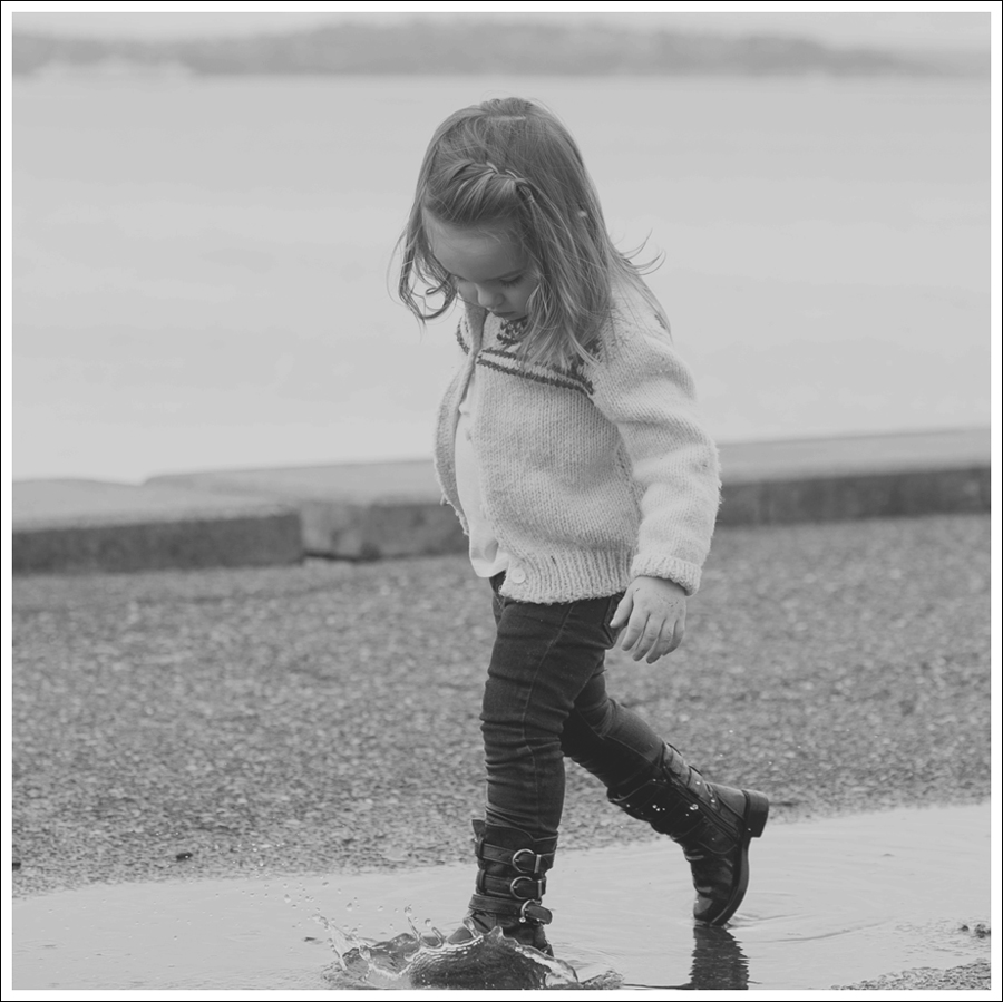 Blog Vince Sweater CoreyLynnCalter Top Goldsign Jeans Converse-15