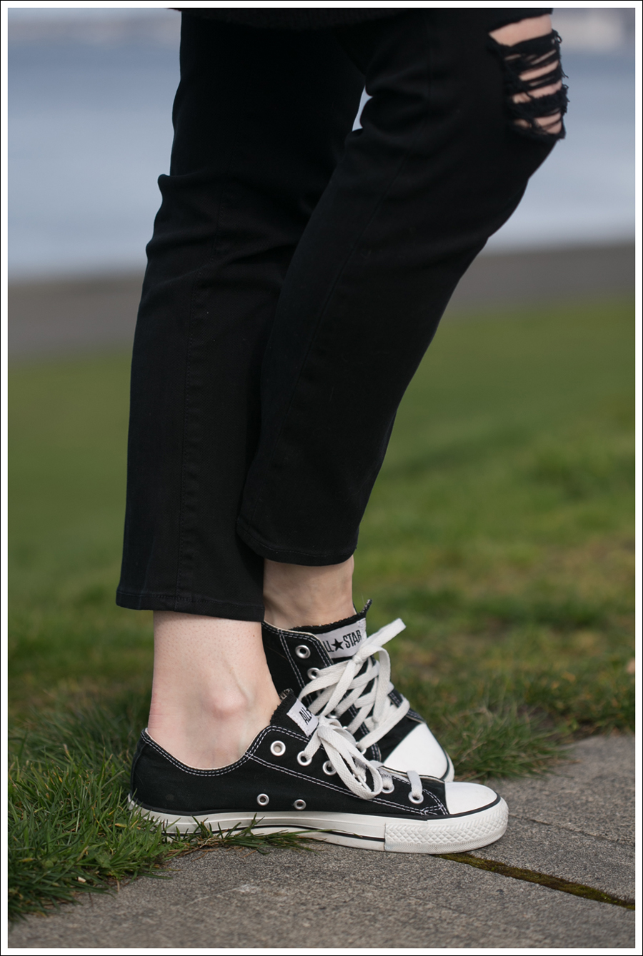 Blog Vince Sweater CoreyLynnCalter Top Goldsign Jeans Converse-4