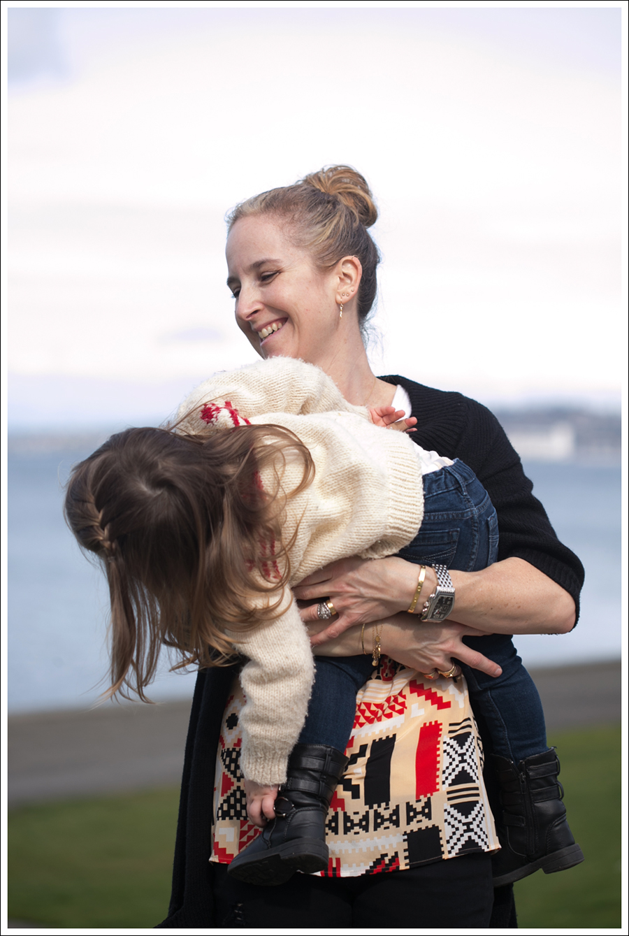 Blog Vince Sweater CoreyLynnCalter Top Goldsign Jeans Converse-6