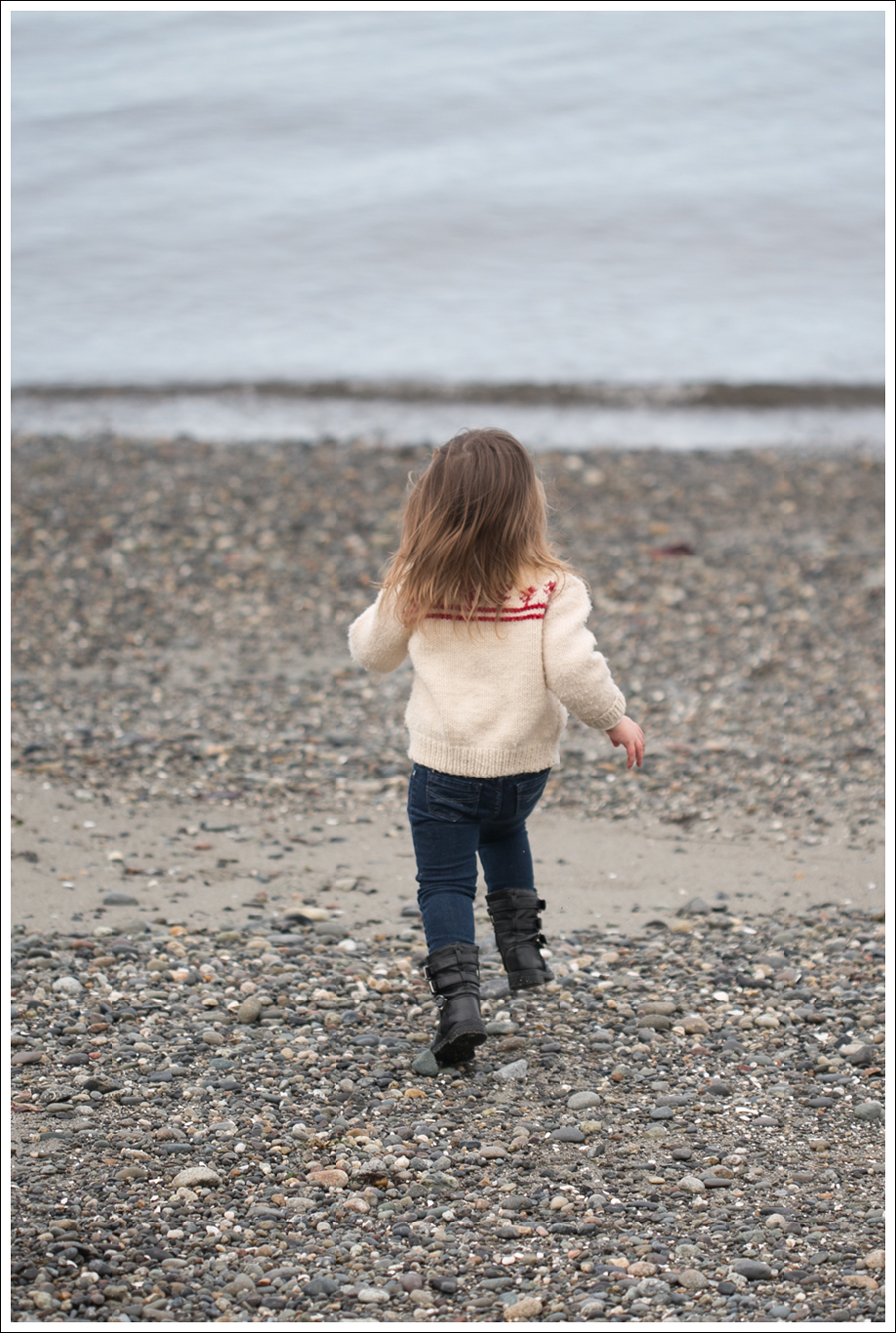 Blog Vince Sweater CoreyLynnCalter Top Goldsign Jeans Converse-9