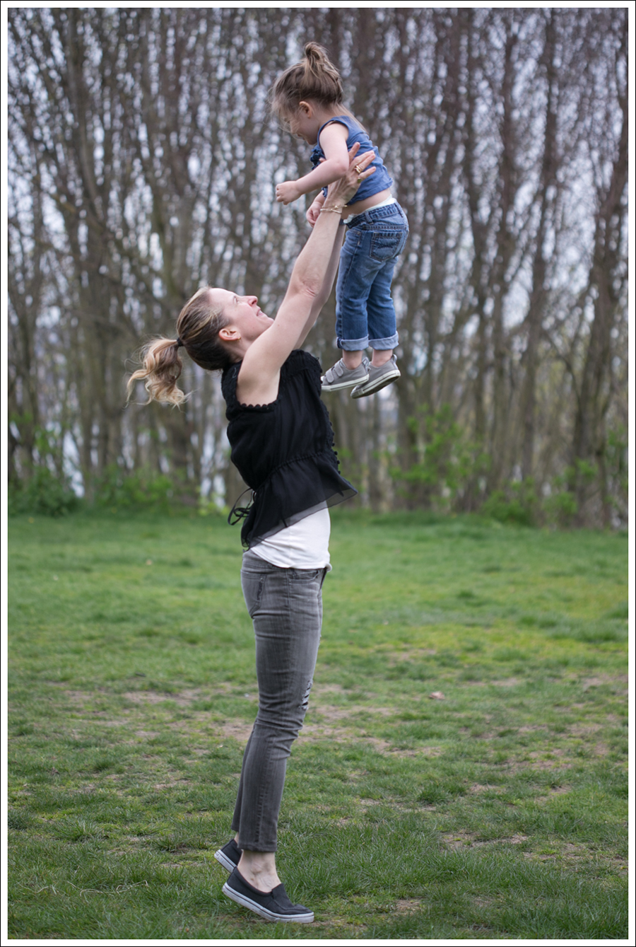 Blog BCBG Black Crochet Top Genetic Denim Destroyed Shane Airwalk-8