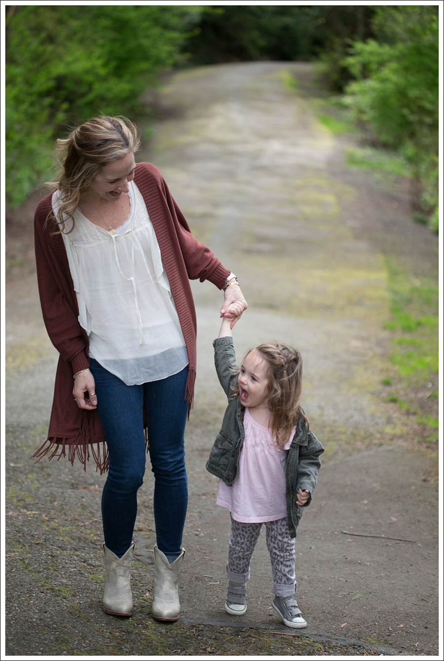 Blog Jamison Sweater Aqua Top J Brand Frye Carson Short-6