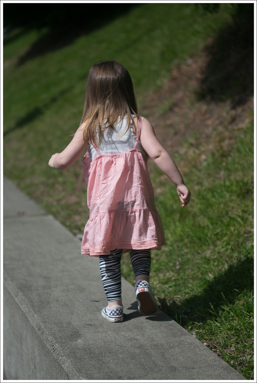 Blog Maya 133 weeks Coral Tank Zepra Pants Checked Vans-2