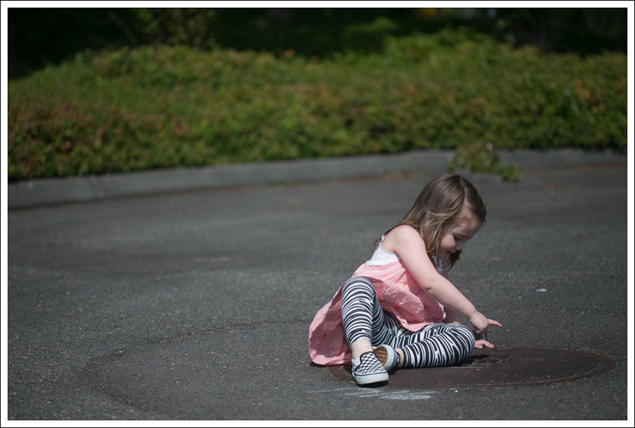 Blog Maya 133 weeks Coral Tank Zepra Pants Checked Vans-3