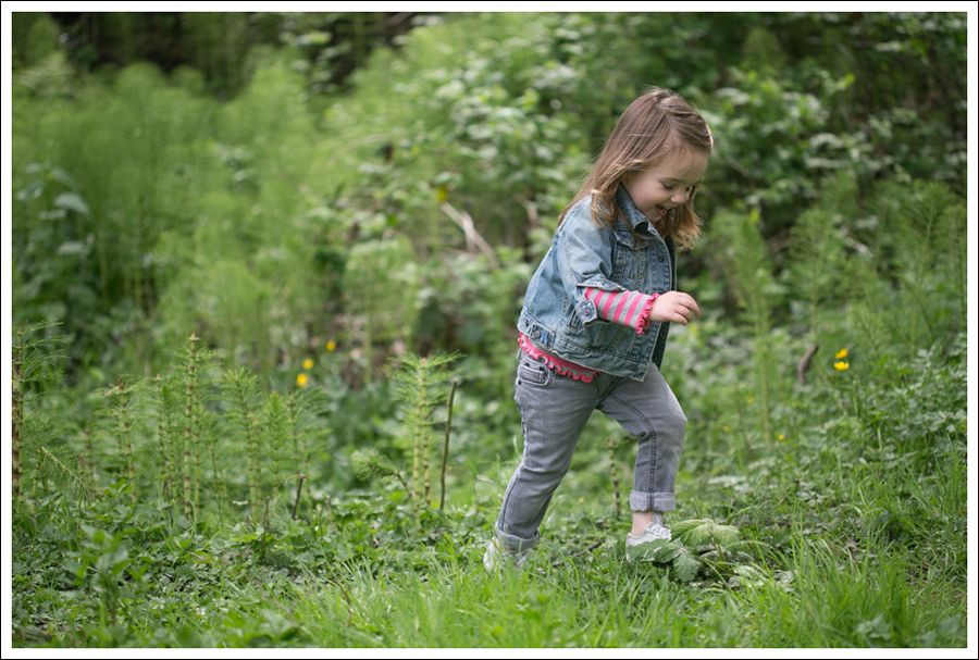 Blog Maya 133 weeks Gap Jean Jacket Top Joes Jeans Glitter Converse-2