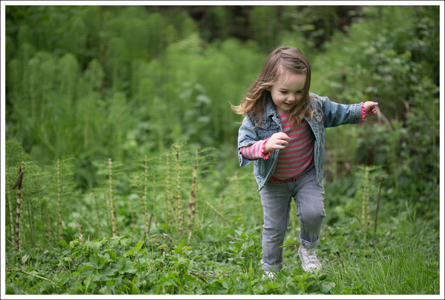 Blog Maya 133 weeks Gap Jean Jacket Top Joes Jeans Glitter Converse-3