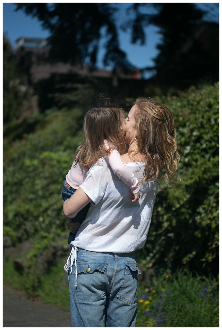 Blog Stem Top Current Elliott Army Pant Dr Scholls-7