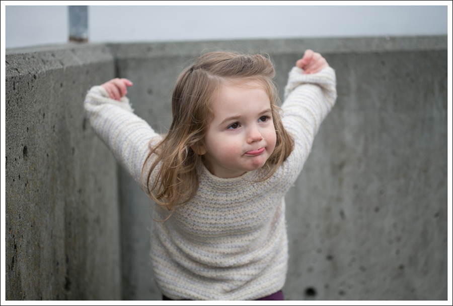 Blog Zara Button Back Sweater Destroyed Current Elliott Crop Skinny Leifnotes Flats-17