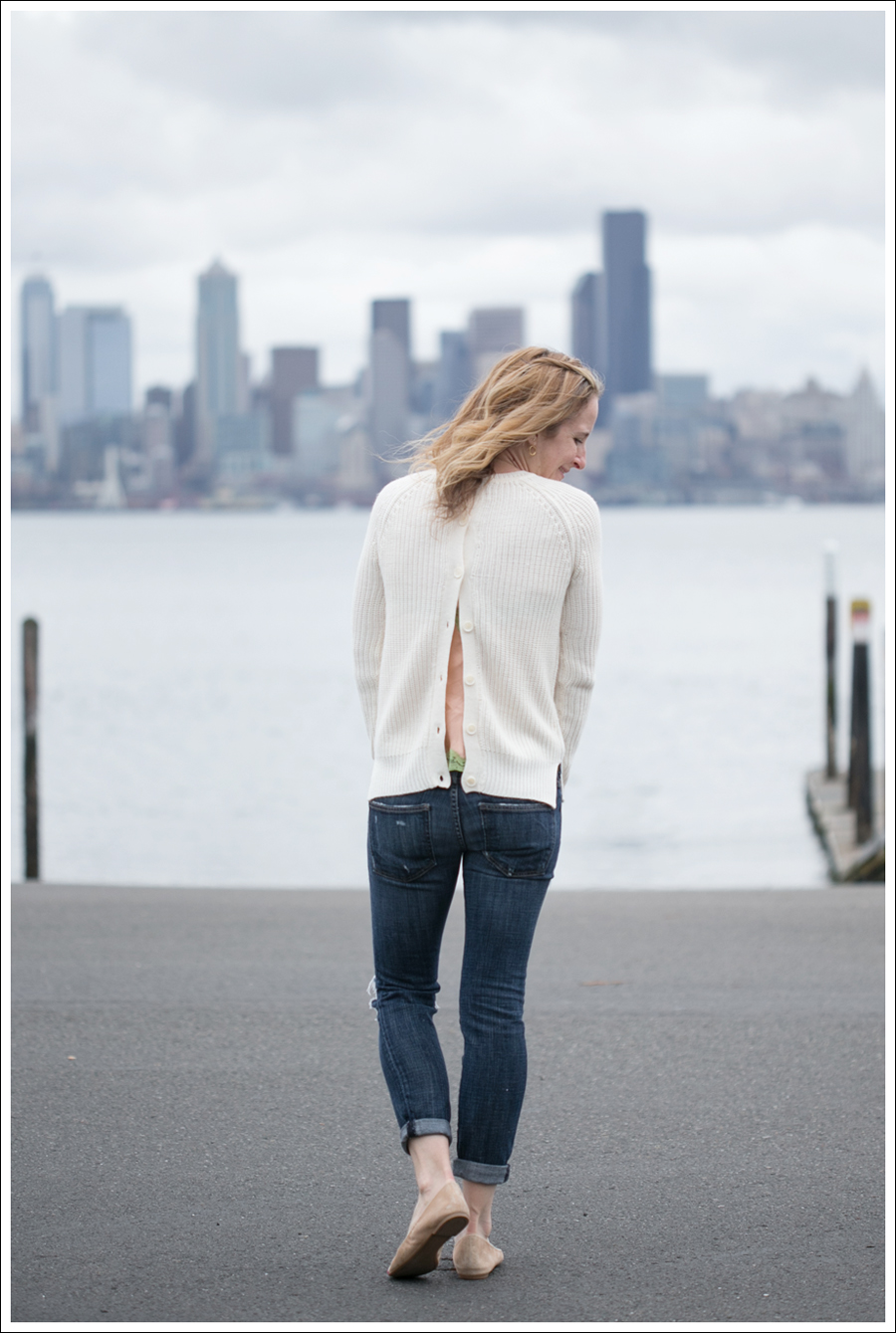 Blog Zara Button Back Sweater Destroyed Current Elliott Crop Skinny Leifnotes Flats-4