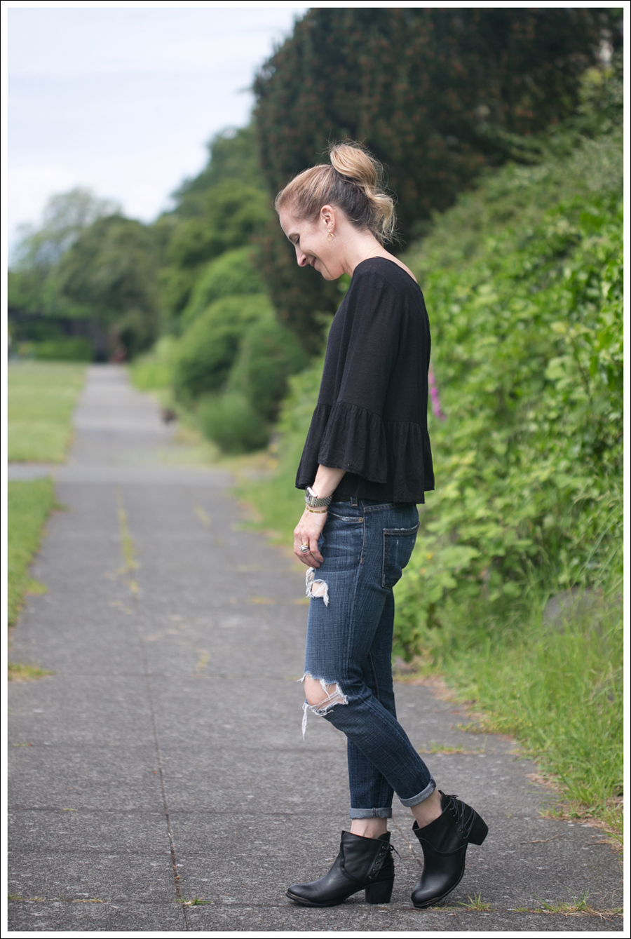 Blog Free People Top Current Elliott Skinny Destroyed SixtySeven Booties-3