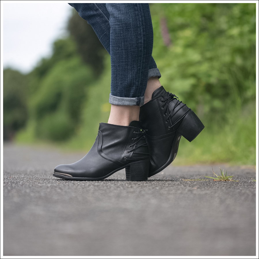 Blog Free People Top Current Elliott Skinny Destroyed SixtySeven Booties-4