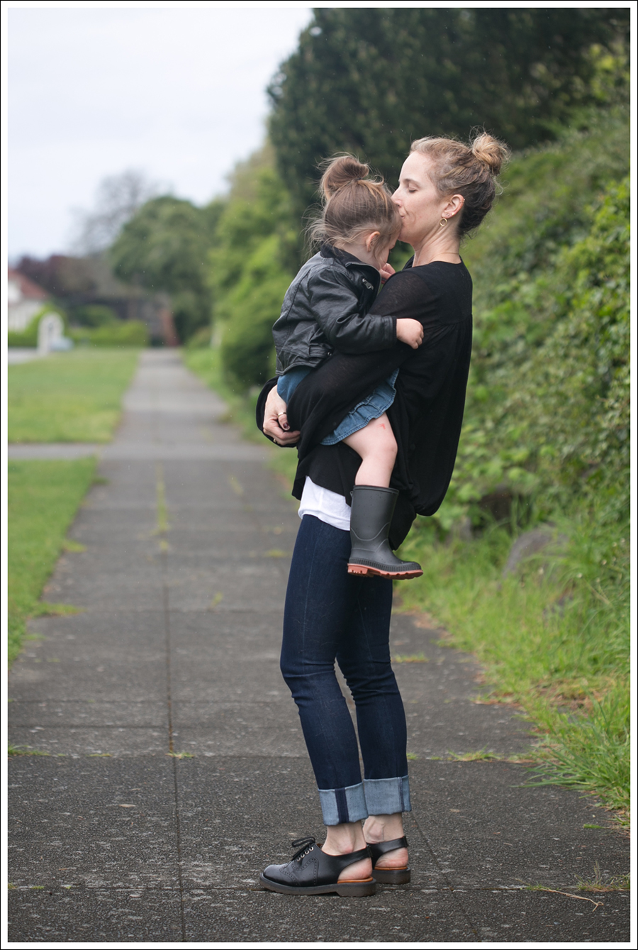 Blog Leifsdottir Cardigan J Brand High Rise Skinny Dr Martens-4