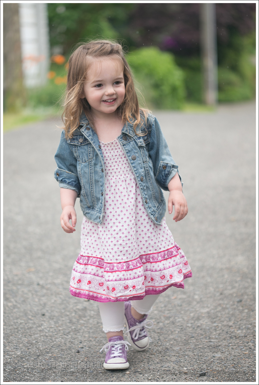 Blog Maya 136 Weeks Gap Jean Old Navy Dress Converse-1