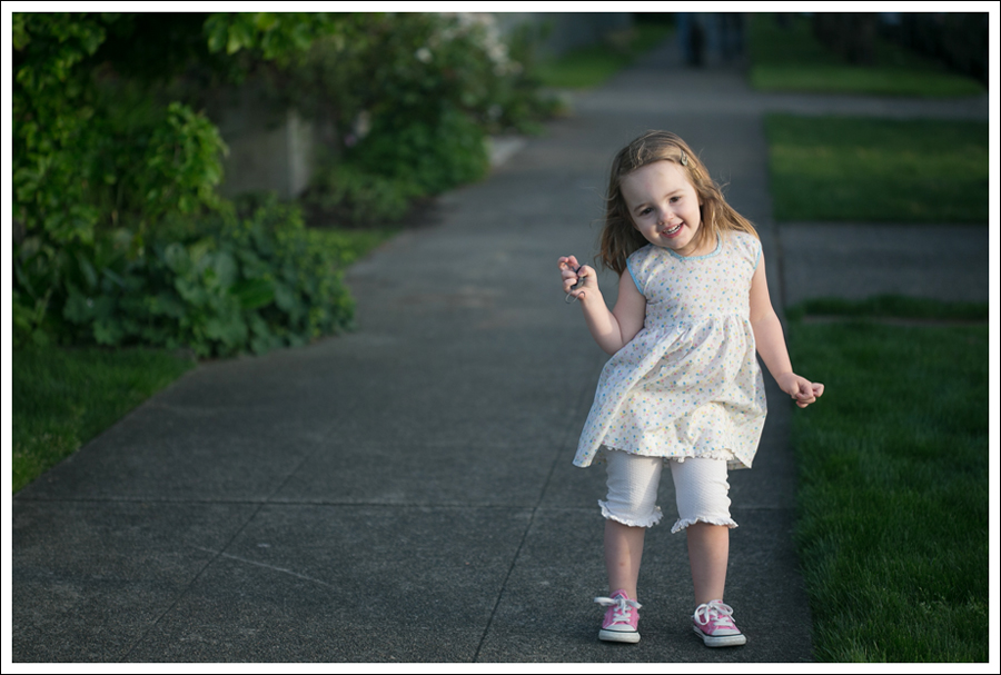 Blog Maya 136 weeks Vintage Dress B Nature Converse-4