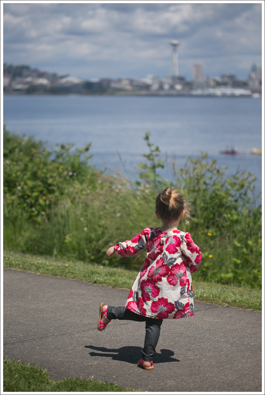blog Maya 138 weeks Osh Kosh Red Floral Zulily Coated Gray and Pink Sandals-5