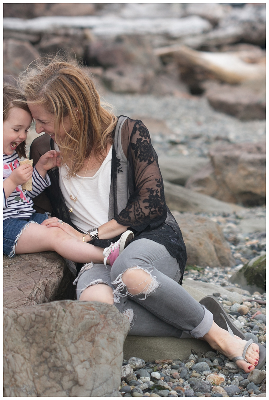 Blog ASTR Kimono HM Tank Current Elliott Skinny Destroyed Havaianas-4