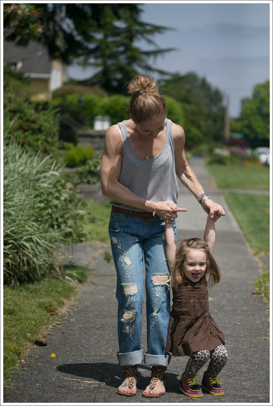 Blog HM Tank Blank NYC Shredded Wheat Boyfriend MIA leopard sandals-6