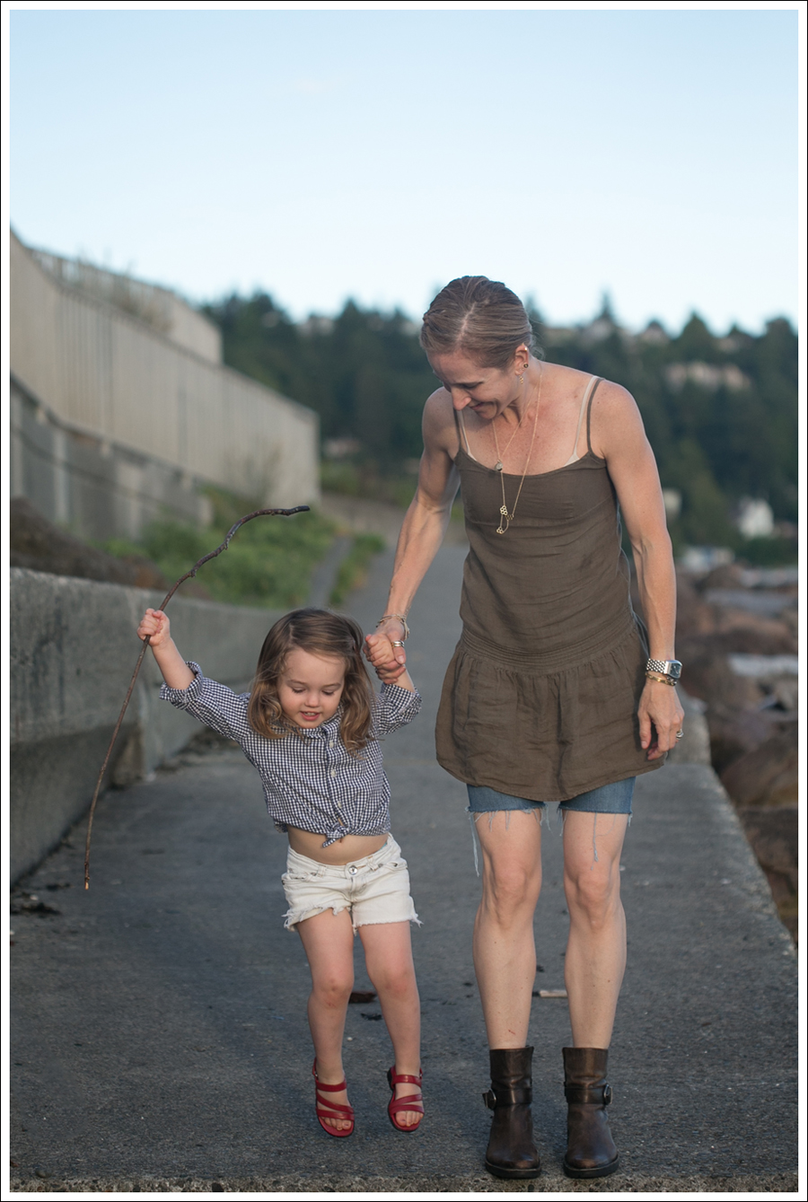 Blog Juicy Dropwaist Dress 7FAM cut offs Cafe Noir Boots-3