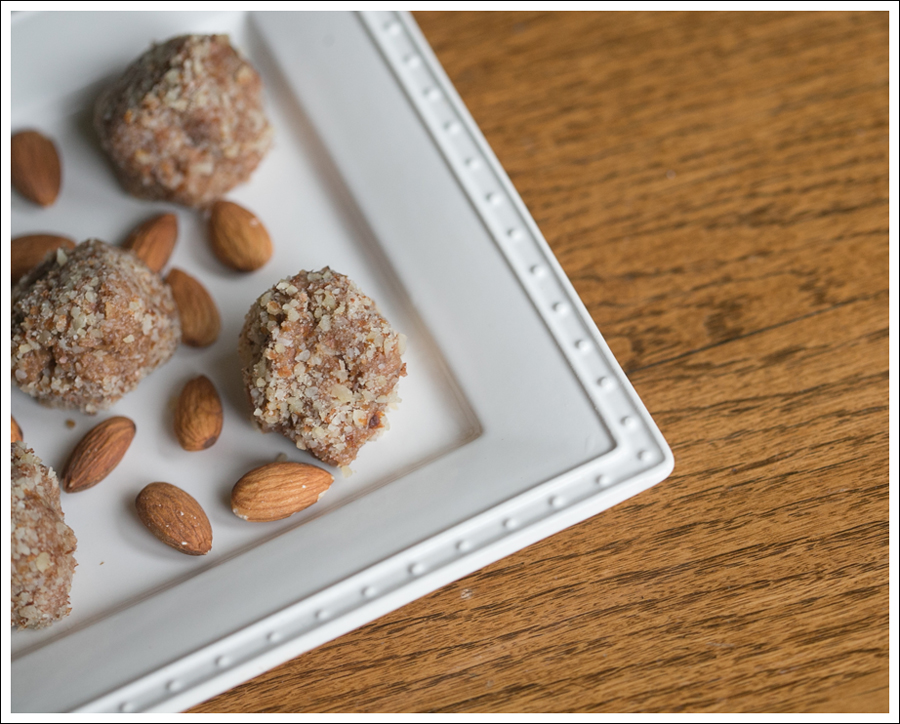 Blog No Bake Gluten Free Almond Quinoa Balls-1