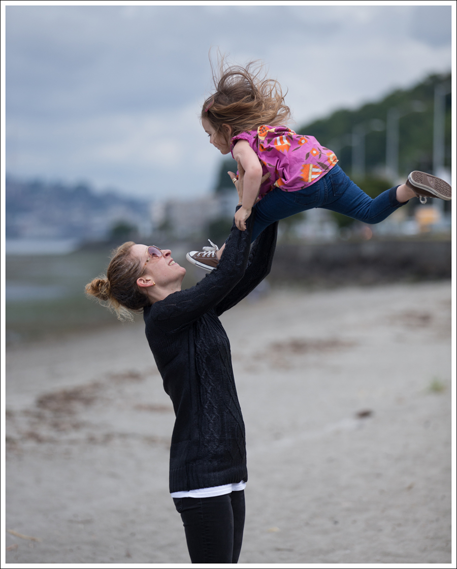 Blog Oxford Trunk Coated Sweater DL1961 Emma Converse-4