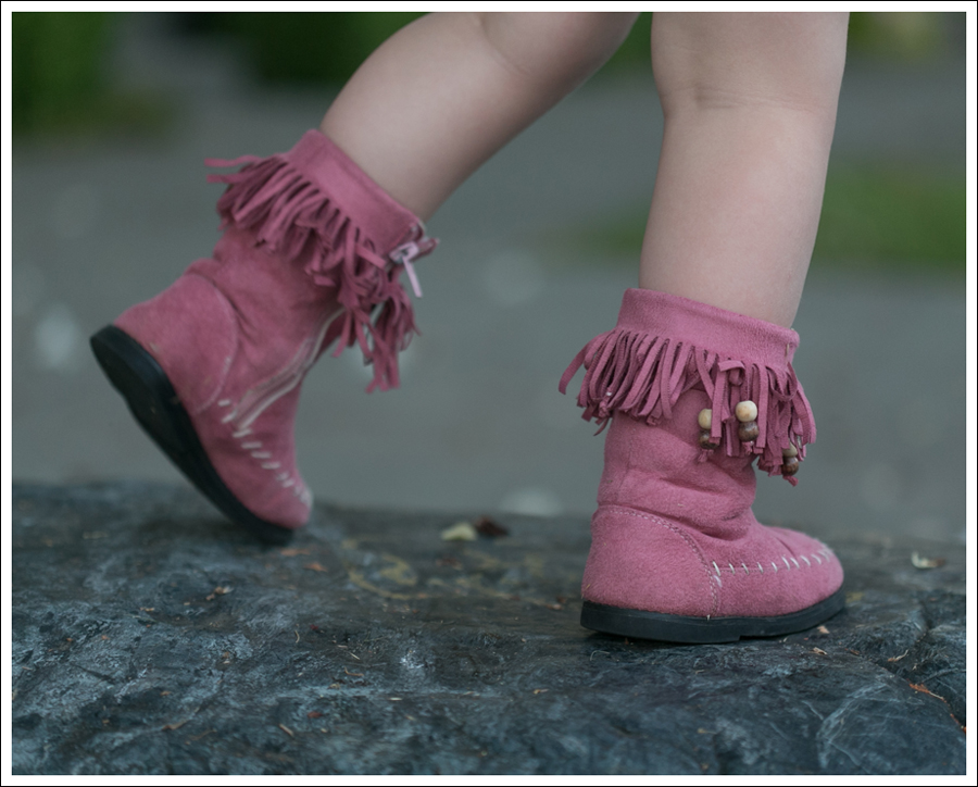 Blog BCBGMaxAzria Silk Top Blank NYC Leather Suede Shorts Steve Madden Ash Sandals-18