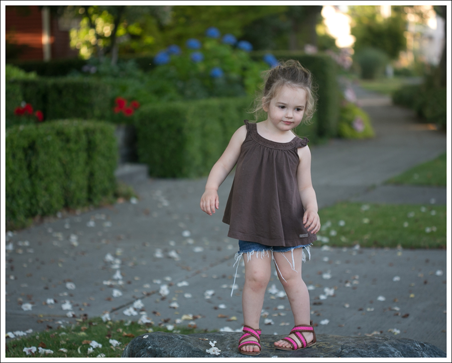 Blog Naartjie Tank DIY Levis Cut Offs Old Navy Gladiator Sandal-2