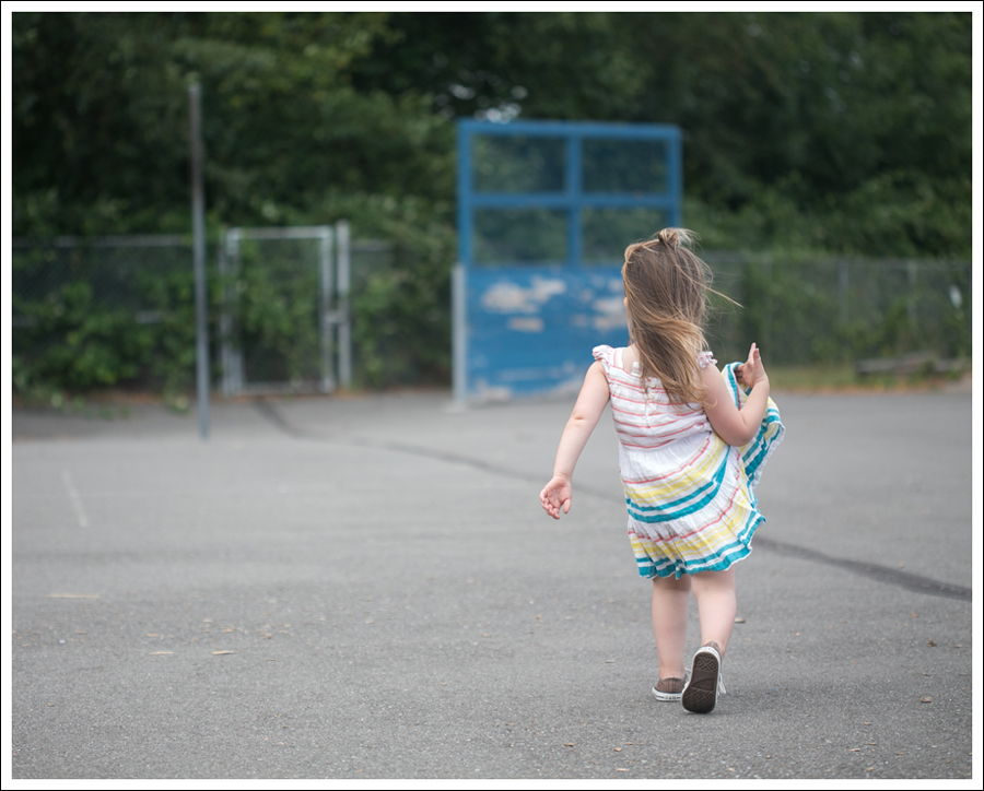 Blog Old Navy Striped Dress Brown Converse-3