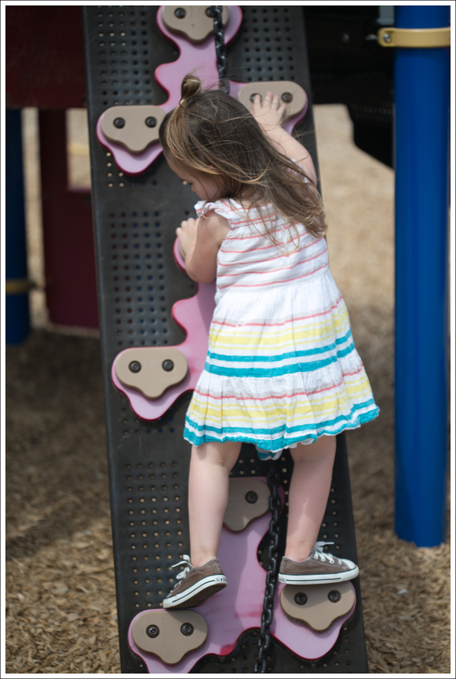 Blog Old Navy Striped Dress Brown Converse-6