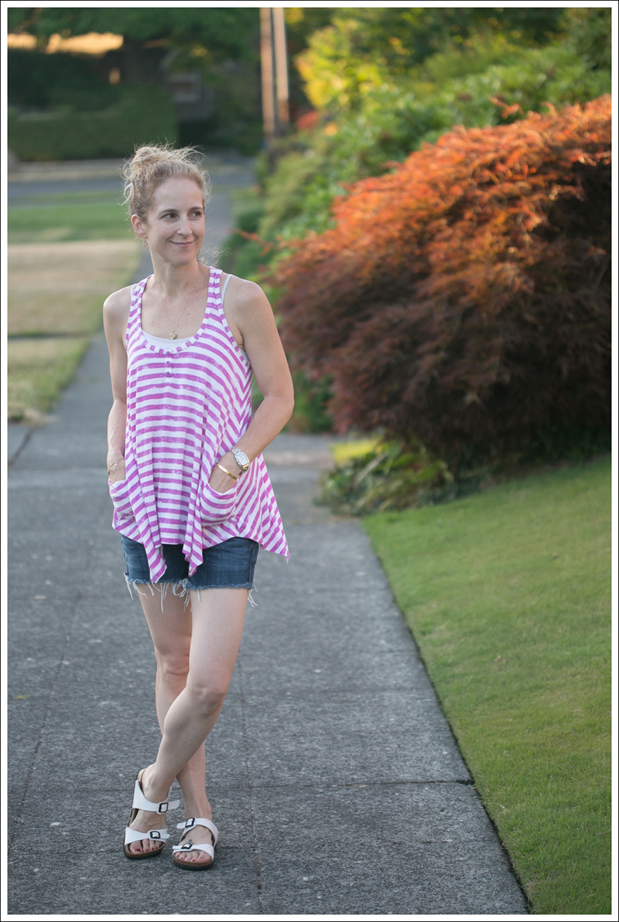 Blog Splendid Swing Tank DIY COH Cuttoffs White Birkenstocks-1