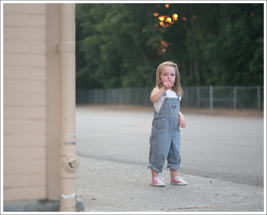 Blog Circo Tank Osh Kosh Overalls Pink Converse-13