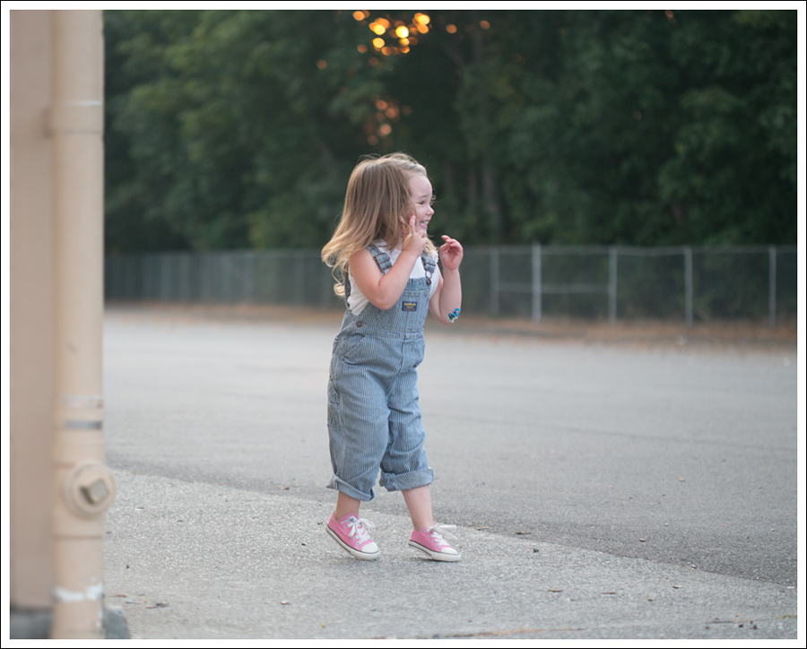 Blog Circo Tank Osh Kosh Overalls Pink Converse-14