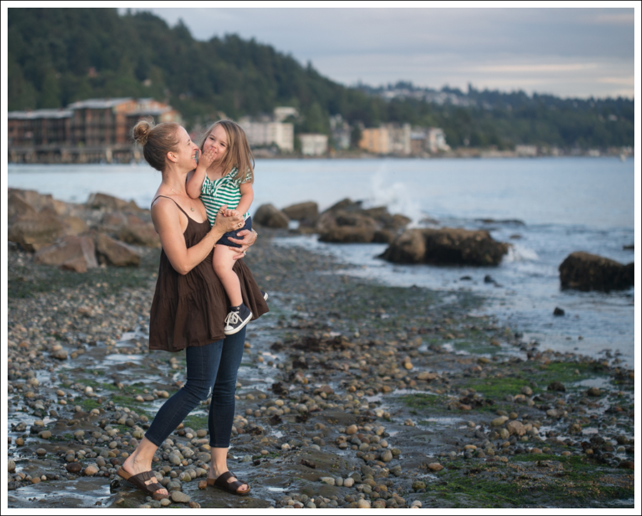 Blog Old Navy Swing Top Edyson Destroyed Skinny Birkenstocks-2