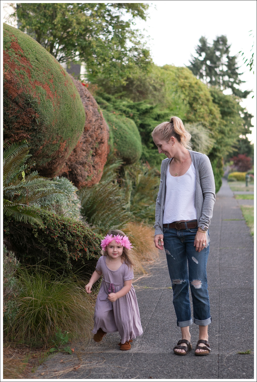 Blog All Saints Crop Sweater Rebecca Taylor Cotton Cami Current Elliott Destroyed Boyfriend Birkenstocks-1