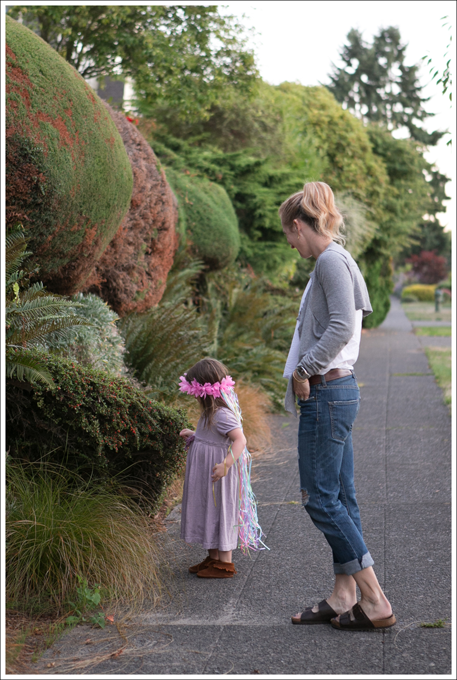 Blog All Saints Crop Sweater Rebecca Taylor Cotton Cami Current Elliott Destroyed Boyfriend Birkenstocks-2