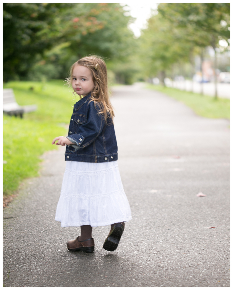 blog Gap Dark Jean Jacket Greendog White Boho Dress Sanita Clogs-2