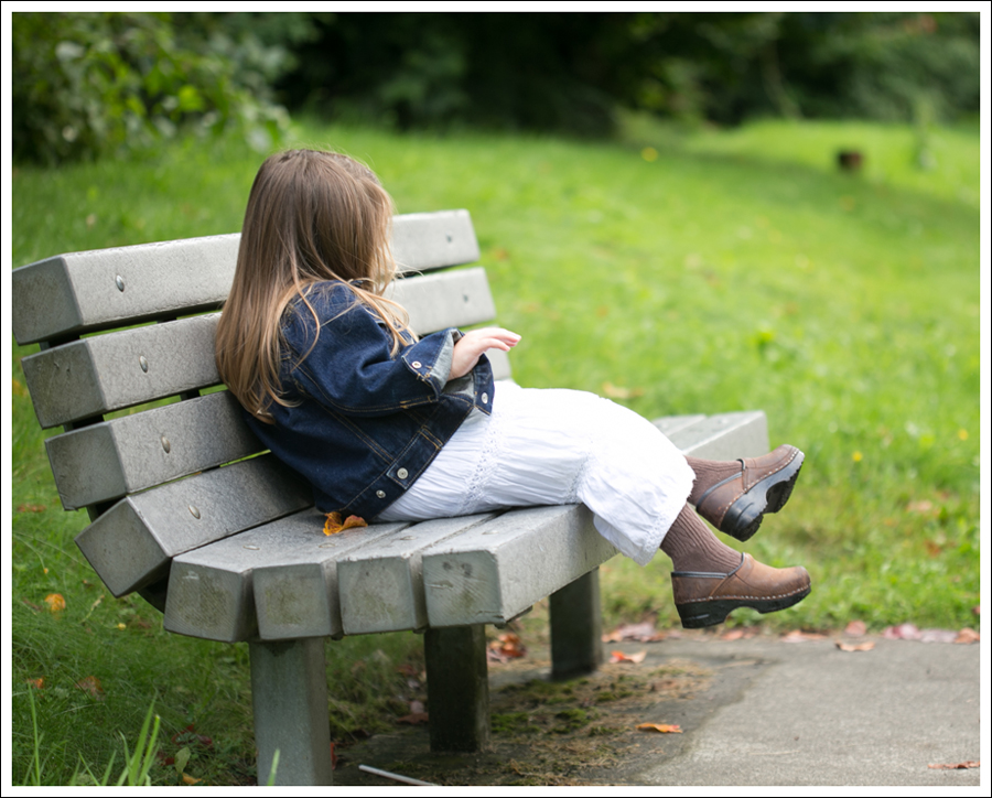 blog Gap Dark Jean Jacket Greendog White Boho Dress Sanita Clogs-3