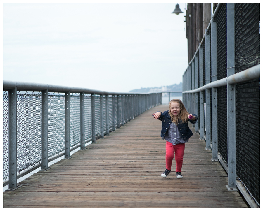 Blog Gap Dark jean Jacket Hanna Navy Check Top Hudson Red Camo Jeans old navy Skull sneakers-2